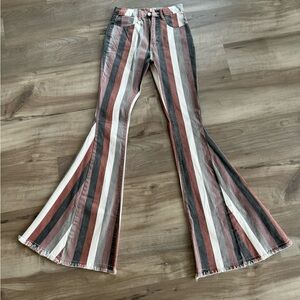 SOLD  The cutest flares for fall. 😍